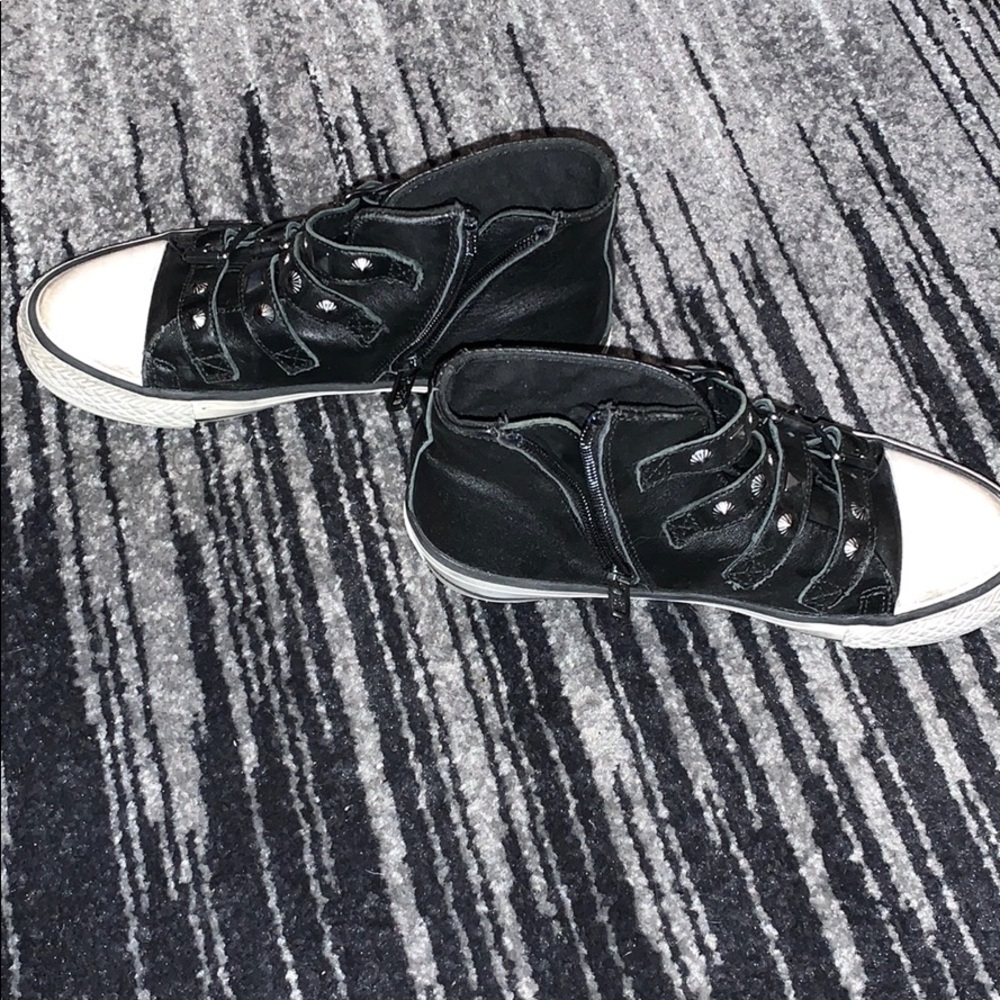 Ash sneakers